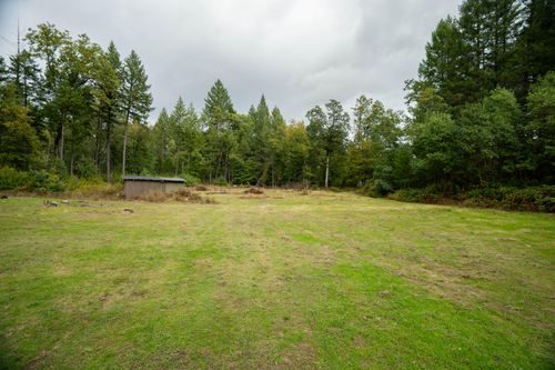 709 Pinewood Way, Cave Junction, OR, 97523-8600 | Card Image