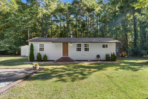 137 Maypatch Rd, Jacksonville, NC, 28546-5715 | Card Image