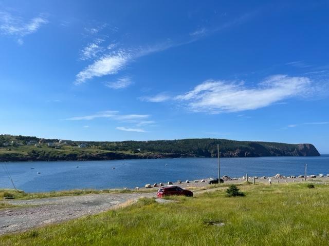Land in Flatrock
