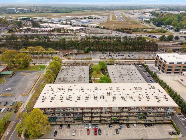 APT-2116 - 5200 Peachtree Rd, Condo with 1 bedrooms, 1 bathrooms and 2 parking in Chamblee GA | Image 25