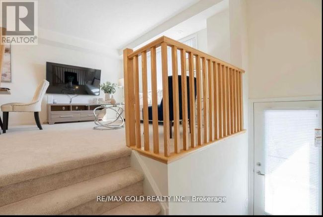 69 - 1 Beckenrose Crt, Townhouse with 2 bedrooms, 3 bathrooms and 2 parking in Brampton ON | Image 6