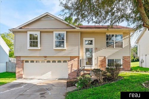 3203 Blackhawk Drive, Bellevue, NE, 68123 | Card Image