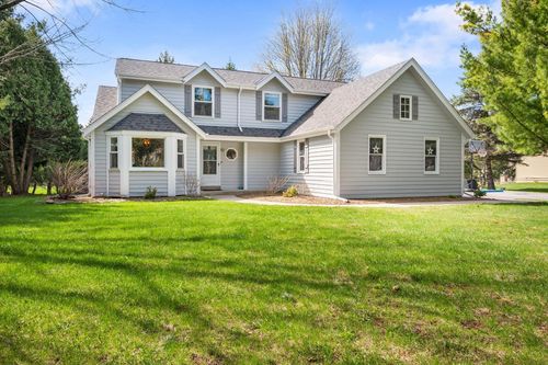 N71W23321 Good Hope Road Road, Sussex, WI, 53089 | Card Image