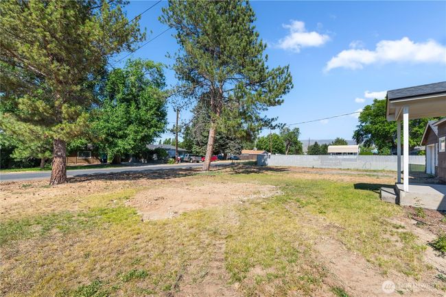 1715 Locust St, House other with 3 bedrooms, 1 bathrooms and 1 parking in Wenatchee WA | Image 29