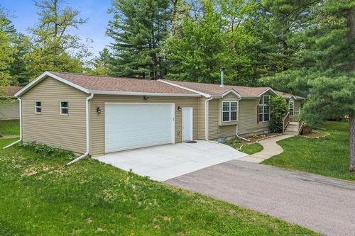 148 Cliffside Dr, Wisconsin Dells, WI, 53965-8394 | Card Image