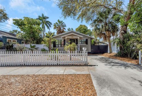 1022 8th St N, St Petersburg, FL, 33701-1510 | Card Image