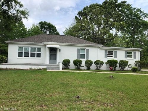 2628 Pine Lake Dr, Greensboro, NC, 27407-6646 | Card Image