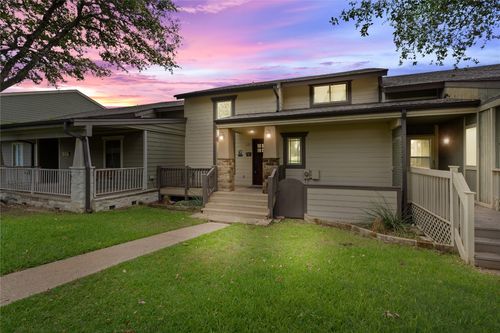 287 Venture Blvd S, Lago Vista, TX, 78645-8649 | Card Image