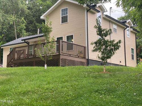 2052 Fairview Rd, Morristown, TN, 37814-3013 | Card Image