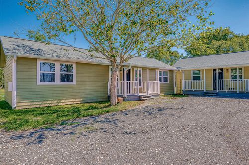 1547 Garden Rd, Pearland, TX, 77581-8728 | Card Image