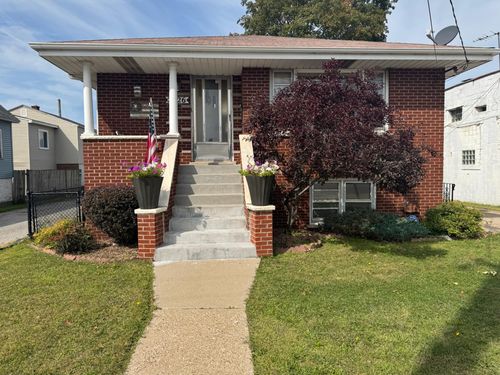 2226 White Oak Ave, Whiting, IN, 46394-2125 | Card Image
