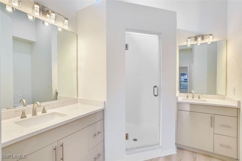 32-6187 Mandalay Cir, NAPLES, FL, 34112-1910 | Card Image