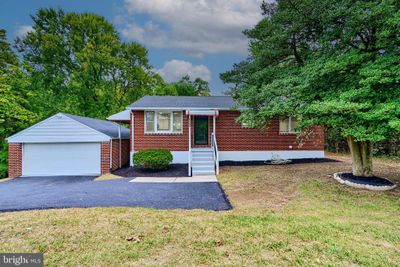 4240 Silver Spring Road, House other with 3 bedrooms, 2 bathrooms and null parking in PERRY HALL MD | Image 2