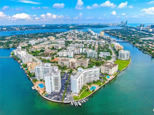 b-9102 W Bay Harbor Dr, Bay Harbor Islands, FL, 33154-3603 | Card Image