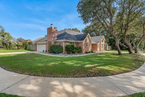 10008 Calle De Palencia, Navarre, FL, 32566-3002 | Card Image