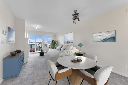 208-333 E 1st St, North Vancouver, BC, V7L4W9 | Card Image