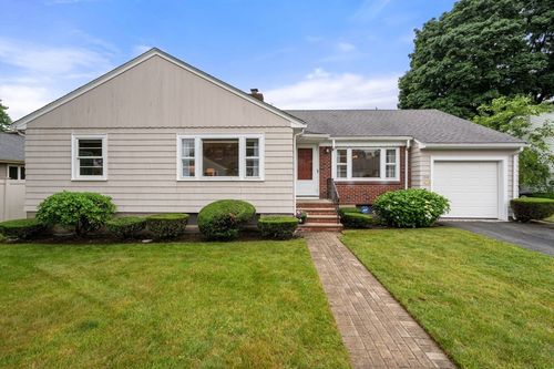 109 Shaw Rd, Belmont, MA, 02478-4520 | Card Image
