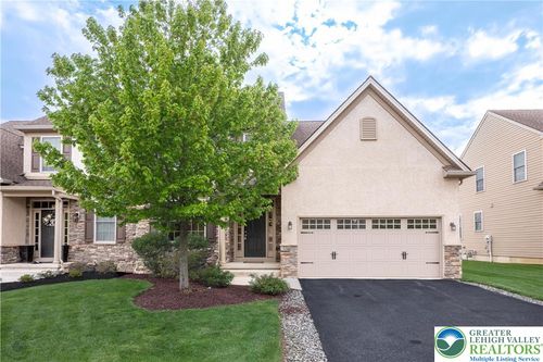 1638 Ressler Dr, Orefield, PA, 18069-8850 | Card Image