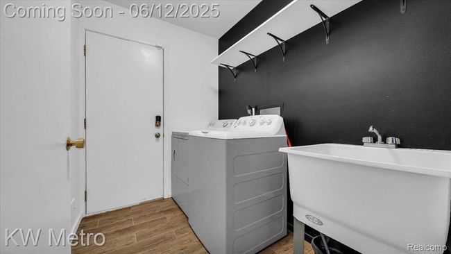 4013 Foxpointe Dr, Condo with 2 bedrooms, 3 bathrooms and null parking in West Bloomfield MI | Image 13
