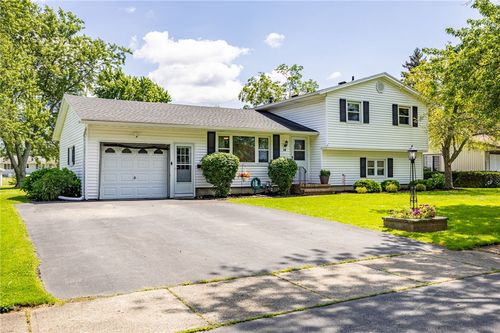 14 Debby Ln, Gates, NY, 14606-5339 | Card Image