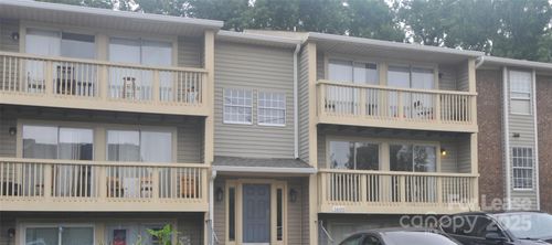 1600 H Harland St, Charlotte, NC, 28216-2566 | Card Image