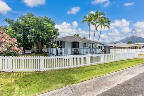 557 Kipuka Pl, Kailua, HI, 96734-2475 | Card Image