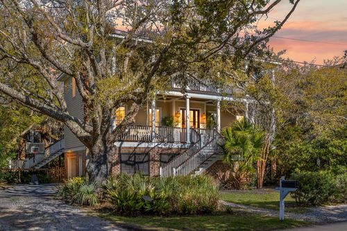 7 William St, Mount Pleasant, SC, 29464-5039 | Card Image