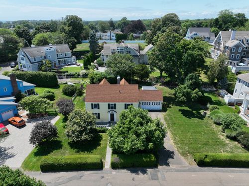 6 Selden Ave, Branford, CT, 06405-5518 | Card Image