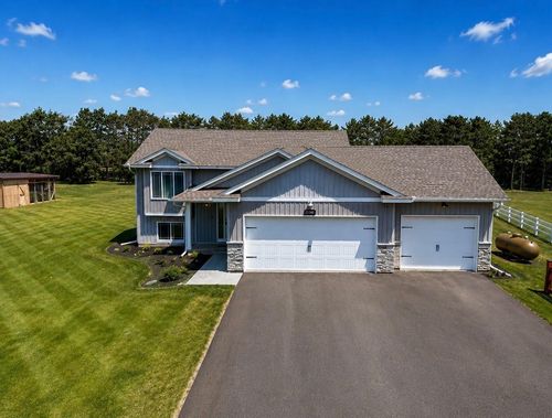 35341 Hastings St Ne, Cambridge, MN, 55008-8015 | Card Image