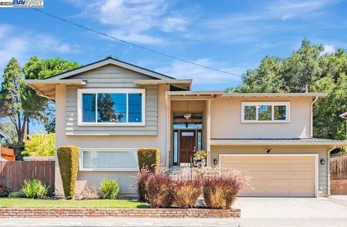 32072 Chicoine Ave, Hayward, CA, 94544-7731 | Card Image