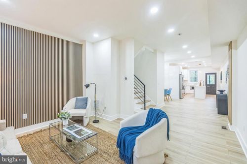 1129 8th St Ne, WASHINGTON, DC, 20002-3622 | Card Image