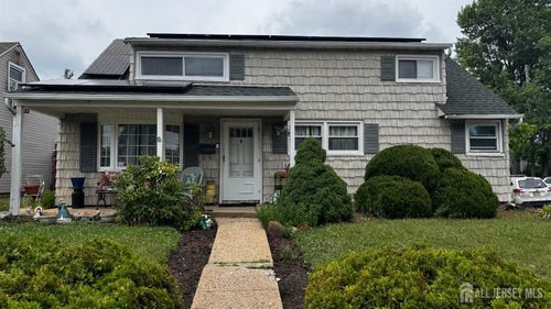 73 Hagaman St, Carteret, NJ, 07008-1918 | Card Image