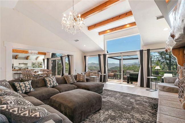 537 Canyon View Rd, House other with 4 bedrooms, 4 bathrooms and 2 parking in Cedar Glen CA | Image 4