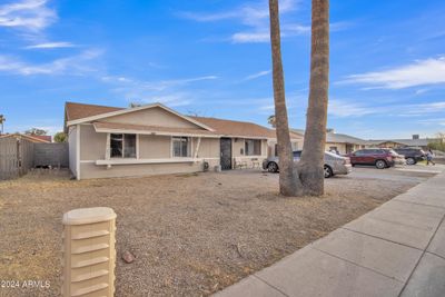 7231 W Heatherbrae Drive, House other with 3 bedrooms, 2 bathrooms and null parking in Phoenix AZ | Image 2