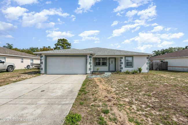 3404 Kilbee St, House other with 3 bedrooms, 2 bathrooms and null parking in Mims FL | Image 4