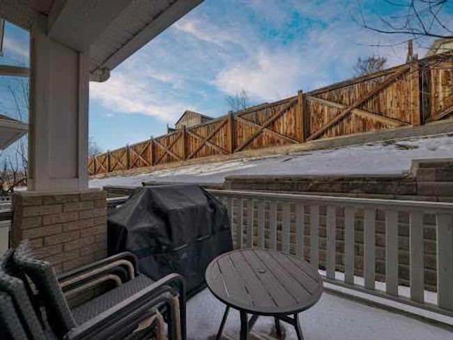 127 Hidden Creek Rise Nw, Home with 3 bedrooms, 2 bathrooms and 2 parking in Calgary AB | Image 27