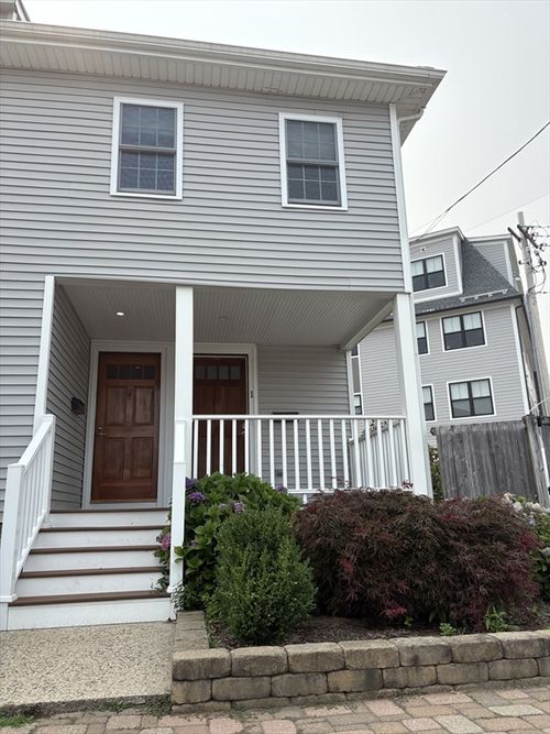 1-1 Fulton St, Reading, MA, 01867-3131 | Card Image