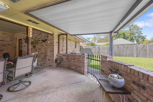 1647 Tallwood Dr, Baton Rouge, LA, 70816-1436 | Card Image