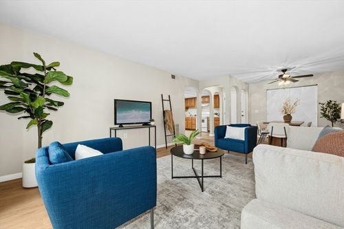 apt-7-5 Shadowbrook Ln, Milford, MA, 01757-1134 | Card Image
