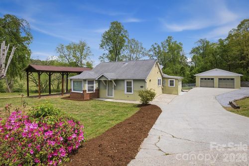 2566 Andrews Cir, Lenoir, NC, 28645-7822 | Card Image