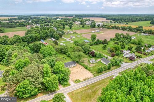 4366 Deep Grass Ln, HOUSTON, DE, 19954-2216 | Card Image