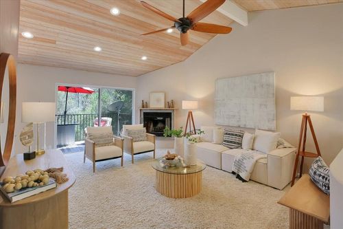 unit-4-973 Miramonte Dr, SANTA BARBARA, CA, 93109-1329 | Card Image