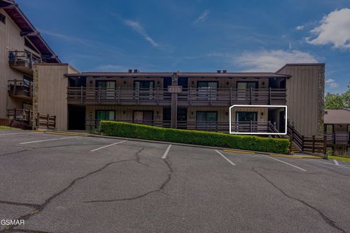 824-1081 Cove Road, Sevierville, TN, 37876 | Card Image
