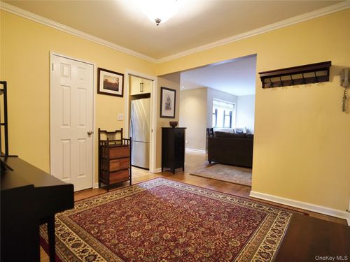 apt-3c-50 Brompton Rd, Great Neck, NY, 11021-3410 | Card Image