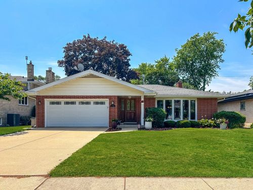 1140 S Stone Ave, La Grange, IL, 60525-6624 | Card Image