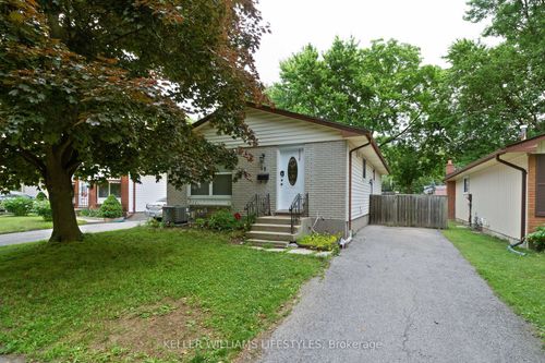56 Stroud Cres, London, ON, N6E1Z6 | Card Image