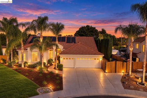 1260 Bay Ct, Brentwood, CA, 94513-5425 | Card Image
