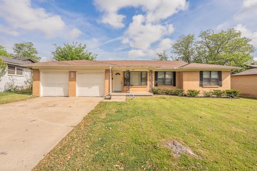 5417 Palmer Dr, Haltom City, TX, 76117-2561 | Card Image