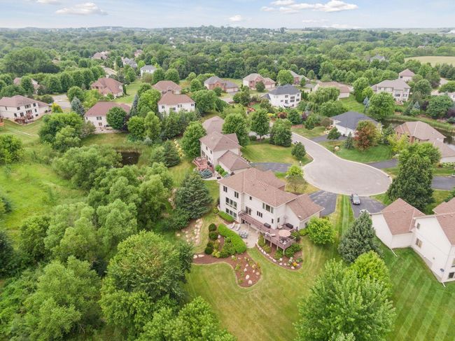 8061 Stone Creek Ct, House other with 6 bedrooms, 4 bathrooms and null parking in Minnetrista MN | Image 8