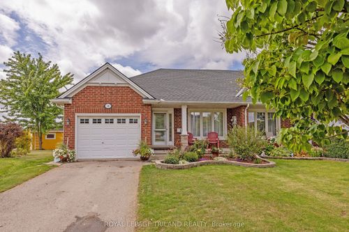 18 Coleman Crt, Saint Thomas, ON, N5R0A5 | Card Image
